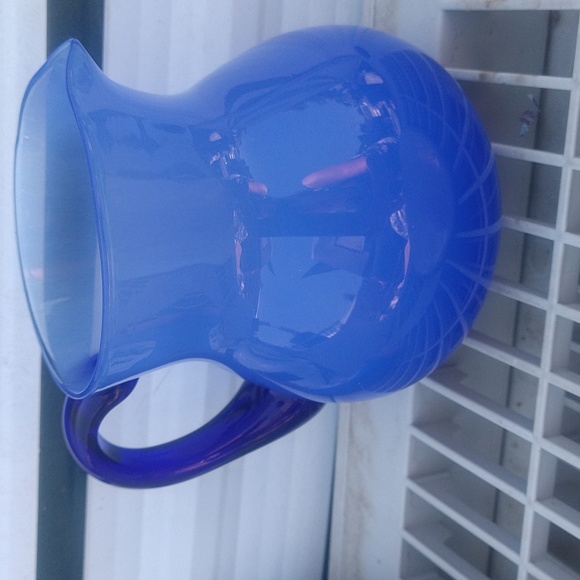Stunning Hand Blown 36 oz. Cobalt Handled Baby Blue Glass Pitcher - Picture 4 of 4
